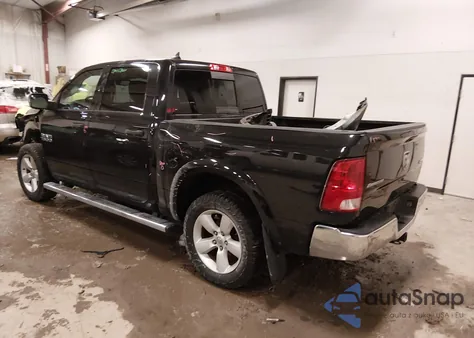 2015 Ram 1500 Outdoorsman z USA, uszkodzony, nr VIN 1C6RR7LT1FS726238